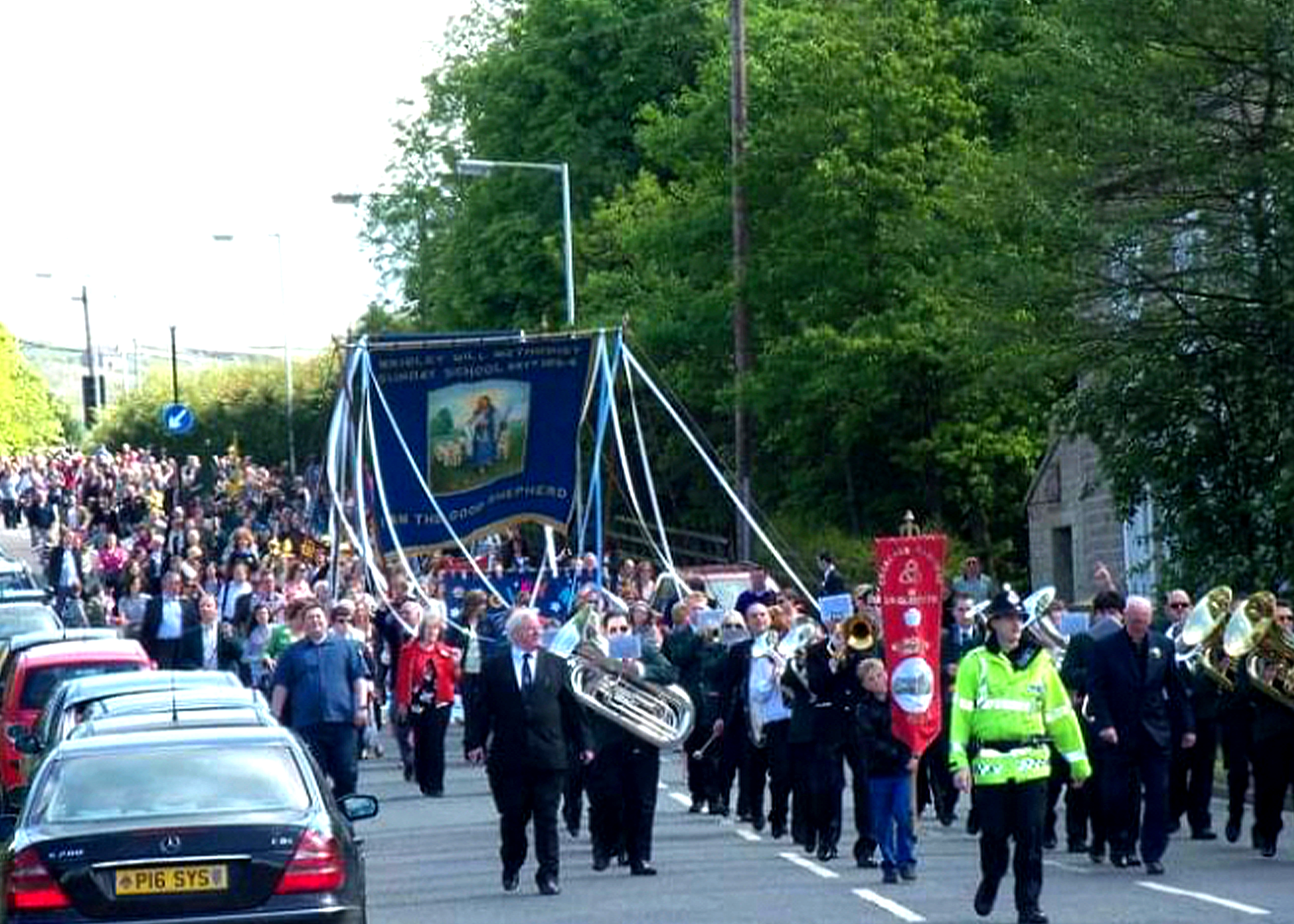 No  5 Diggle with lovely Rev.Duncan Rhodes late 2000’s L & S Bradshaw